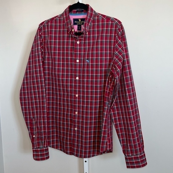 Abercrombie & Fitch Red Plaid Muscle Button-down Shirt Size Medium - Picture 1 of 5
